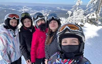 Uczestnicy wyjazdu narciarskiego do Czarnej Góry (9)