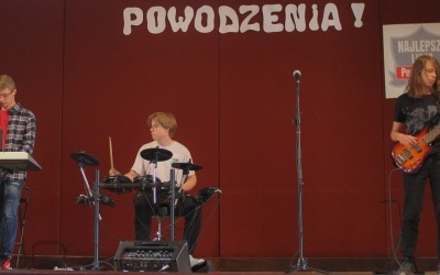 Uczestnicy XIII Szkolnego Konkurs Piosenki Polskiej (15)