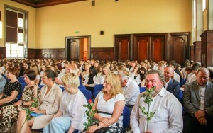 Uczestnicy uroczystości zakończenia roku (7)