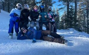 Uczestnicy obozu narciarskiego (2)